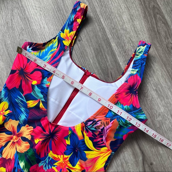 NFS   
Tropical Paradise Zipper Hi Cut One apiece Swimsuit - Picture 9 of 12